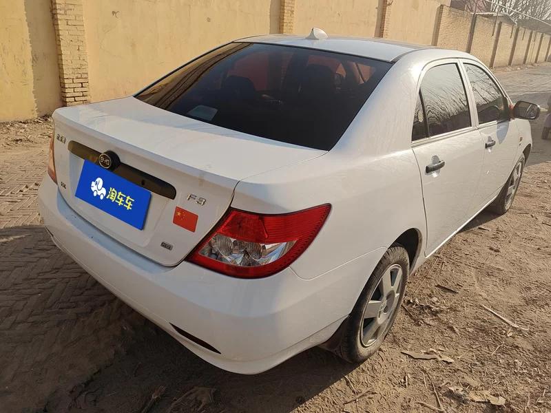 BYD F3 2018 immagine di auto #3