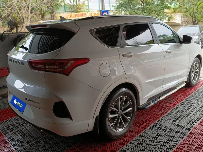 Jetour X70 2020 car image #3