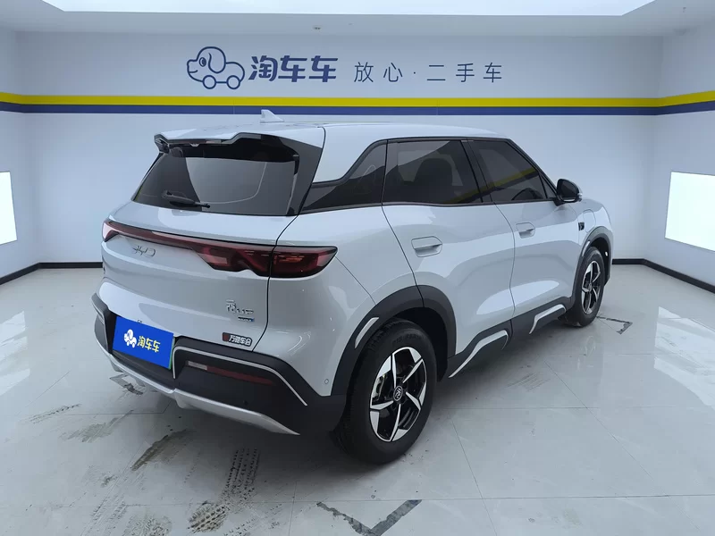 BYD YuanUP 2025 #3 BYD YuanUP 2025 car image #3