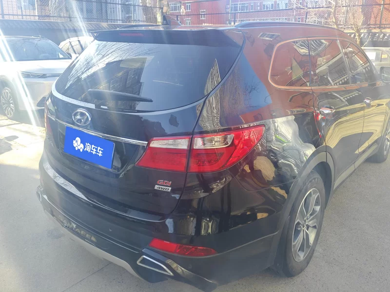 Hyundai Grand Santa Fe 2016 #3 Hyundai Grand Santa Fe 2016 car image #3