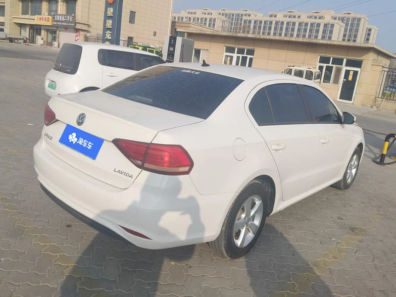 Volkswagen Lavida 2021 car image #3