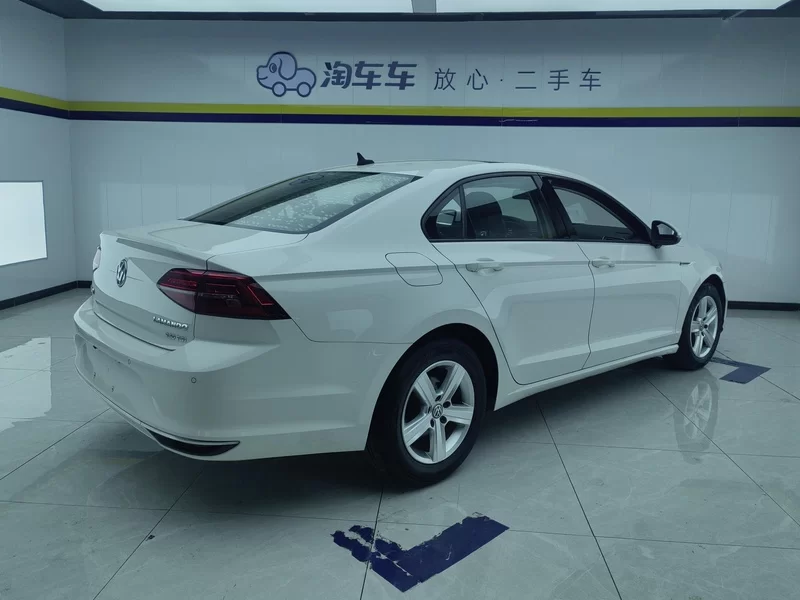 Volkswagen Lamando 2021 immagine di auto #3