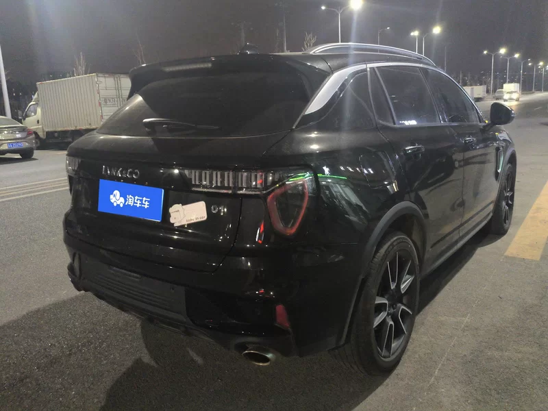 Lynk & Co 01 2022 car image #3
