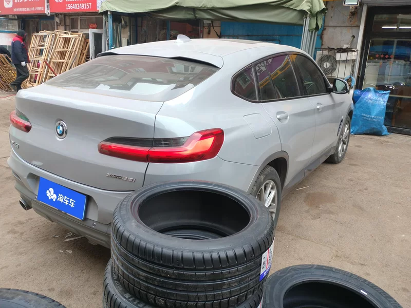 BMW X4 2018 изображение автомобиля #3