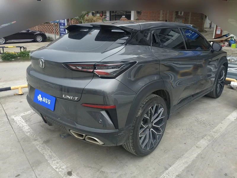 Changan UNI-T 2022 صورة سيارة #3