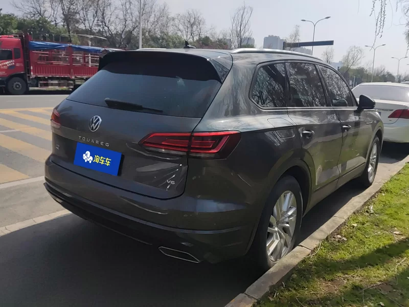 Volkswagen Touareg 2020 car image #3