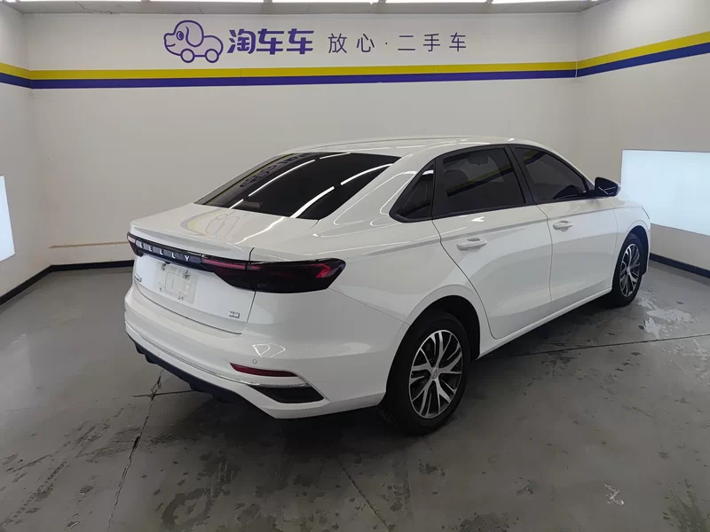 GEELY 2023 car image #3