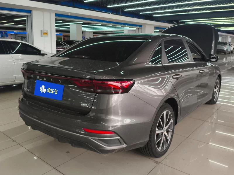 GEELY Emgrand 2022 immagine di auto #3
