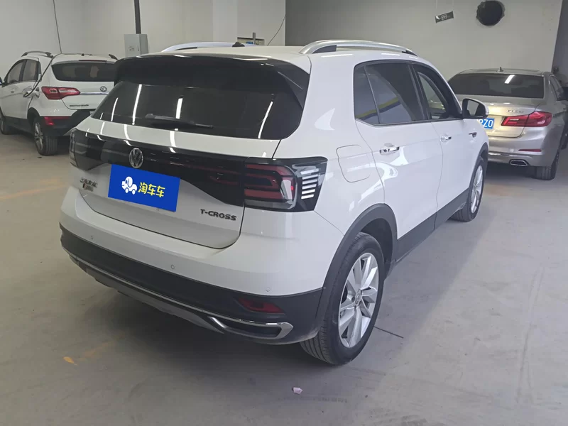 Volkswagen T-Cross 2019 car image #3