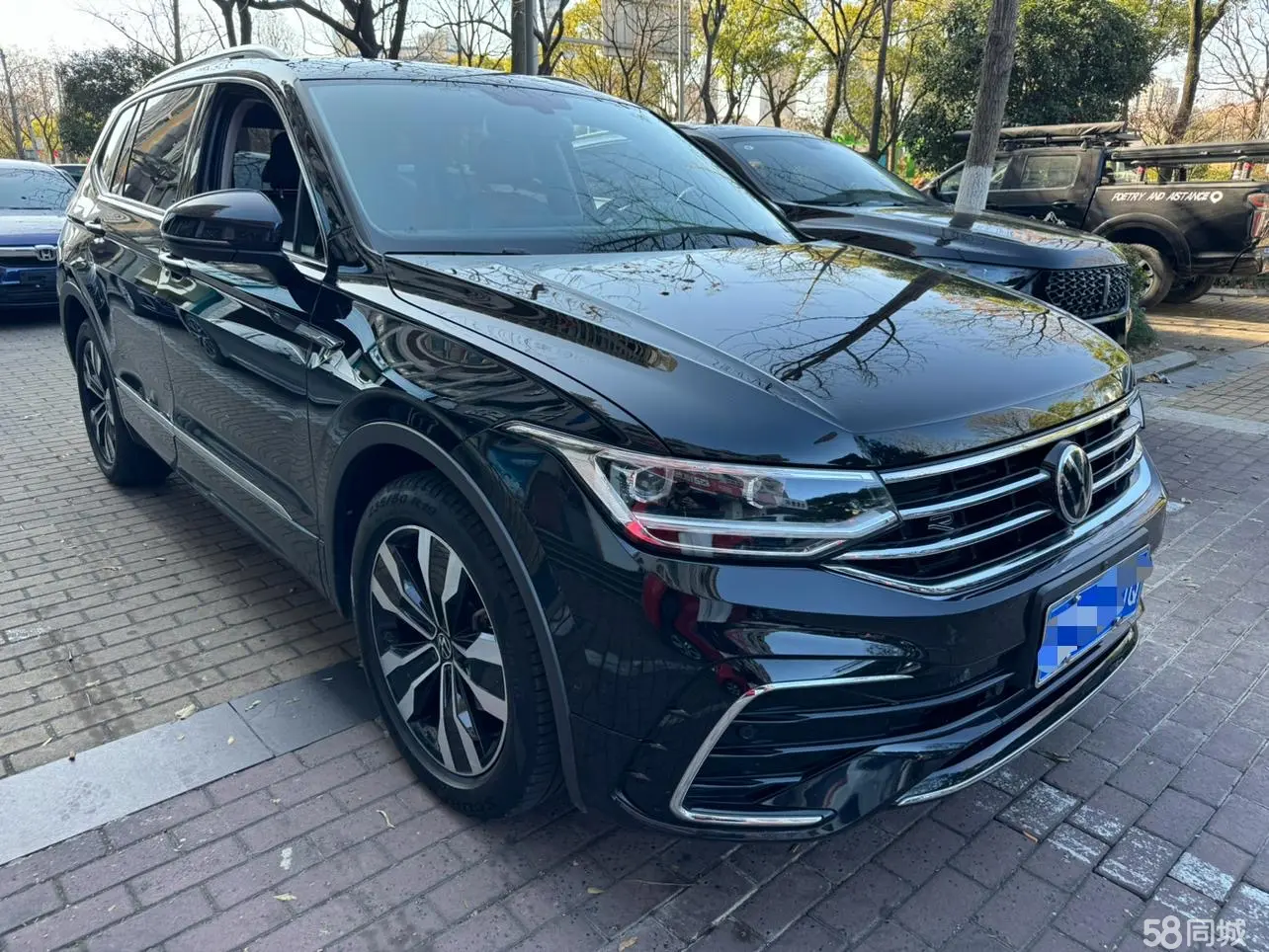 Volkswagen Tiguan L 2022 car image #3