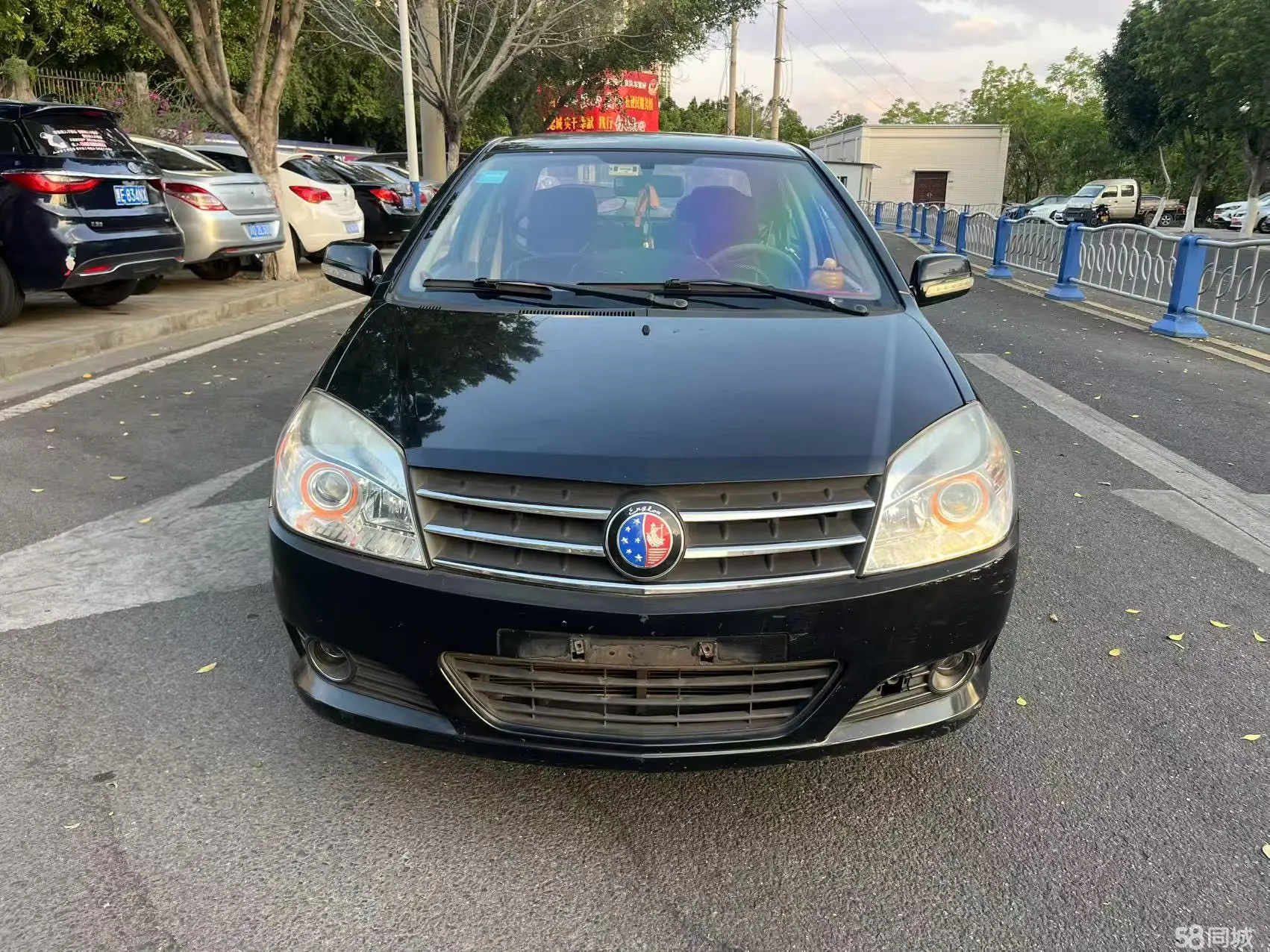 GEELY KingKong 2014 #3 GEELY KingKong 2014 car image #3