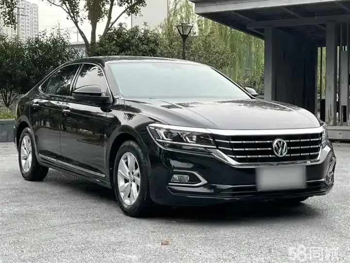 Volkswagen Passat 2019 car image #3