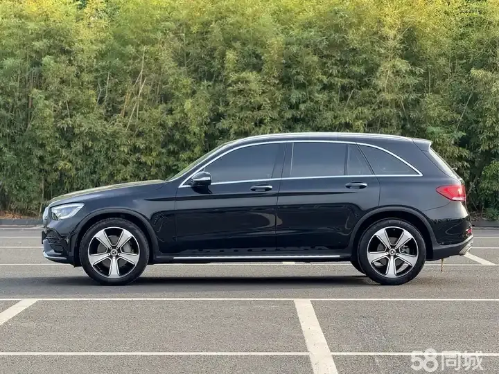 Mercedes-Benz GLC Class 2020 car image #3