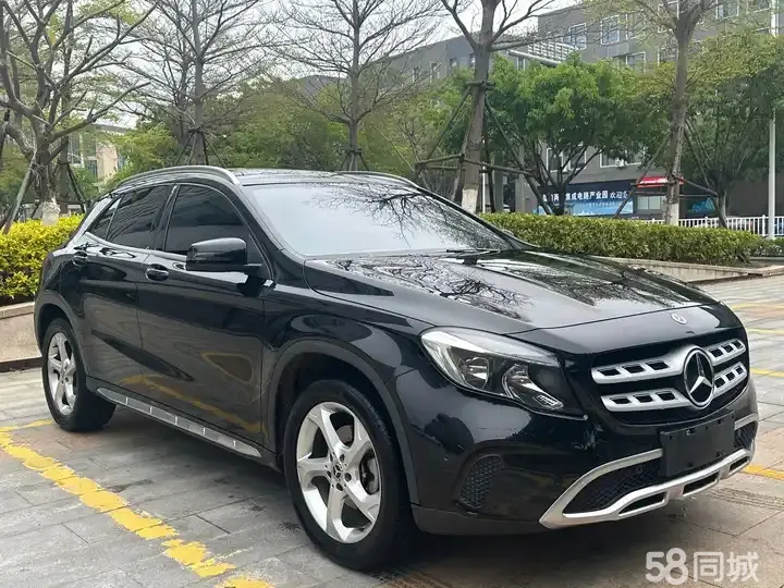 Mercedes-Benz GLA Class 2019 car image #3