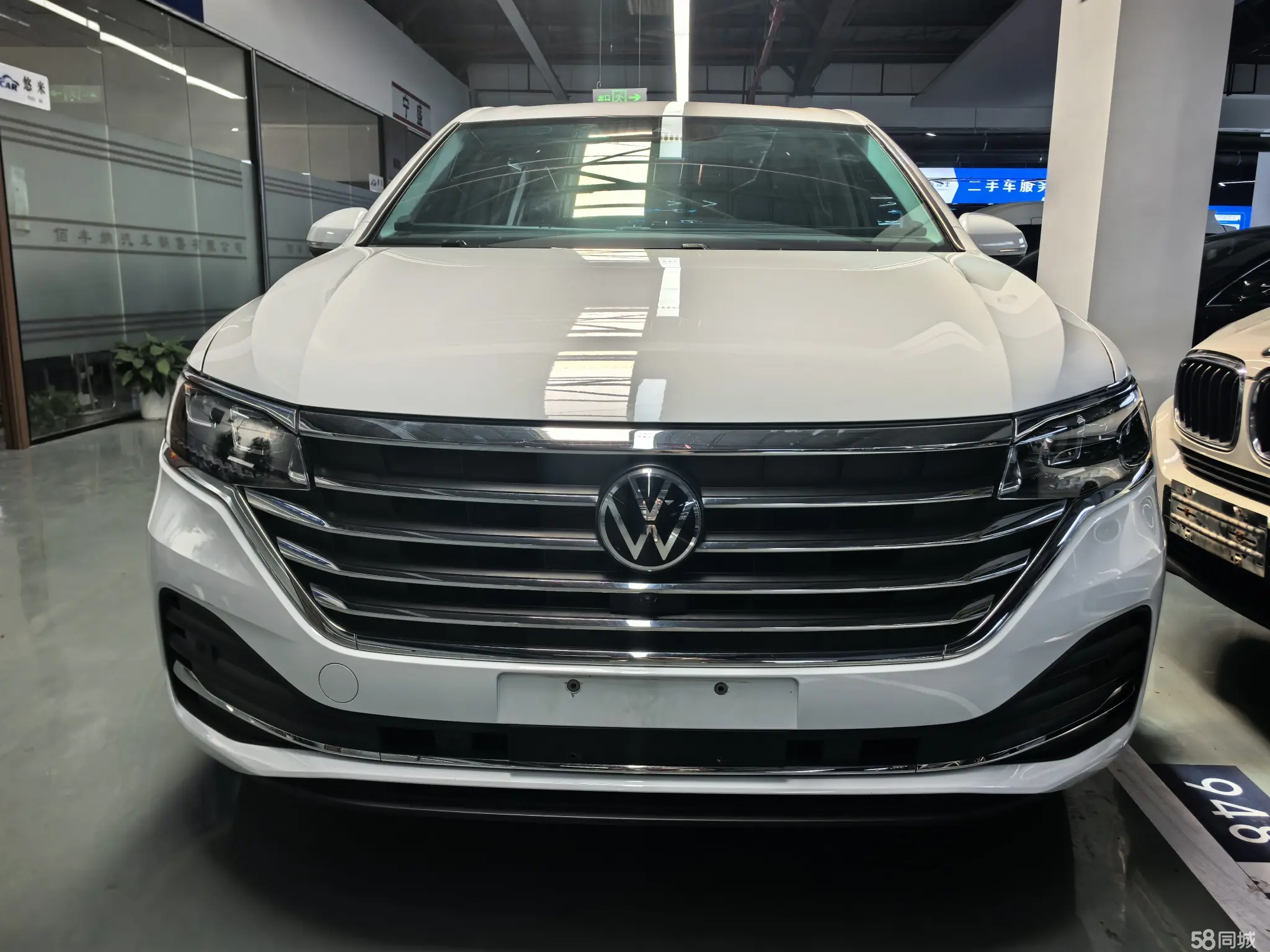 Volkswagen Viloran 2022 car image #3