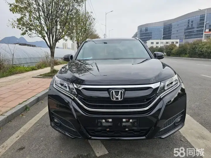 Honda UR-V 2019 #3 Honda UR-V 2019 car image #3