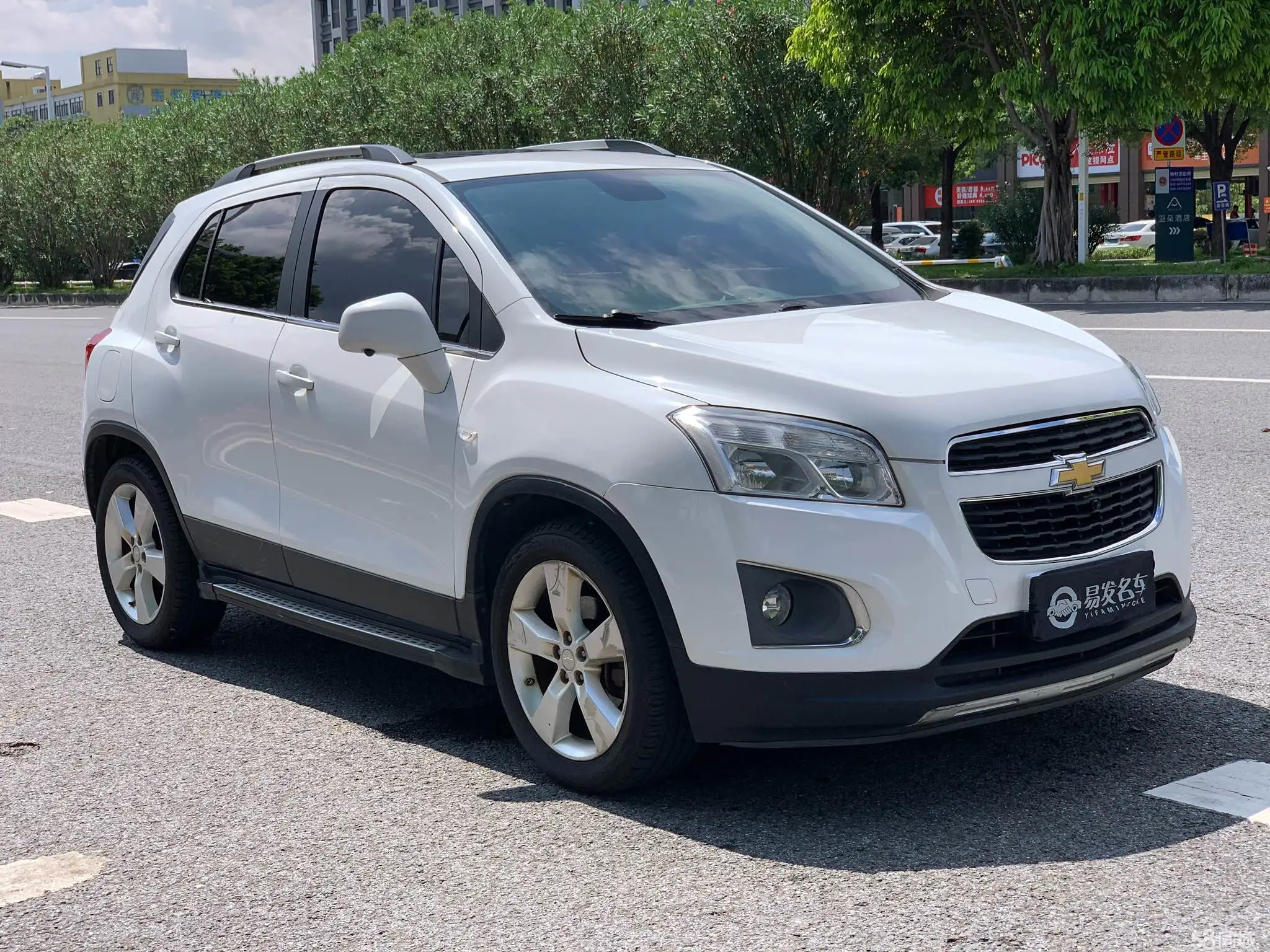 Chevrolet Tracker 2015 #3 Chevrolet Tracker 2015 car image #3