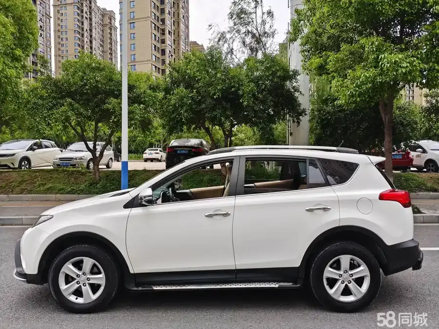 Toyota RAV4 2014 #3 Toyota RAV4 2014 car image #3