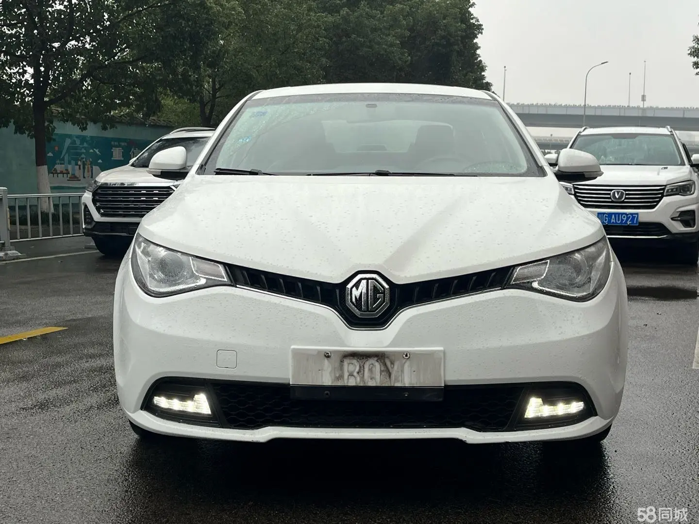 MG GT 2016 car image #3