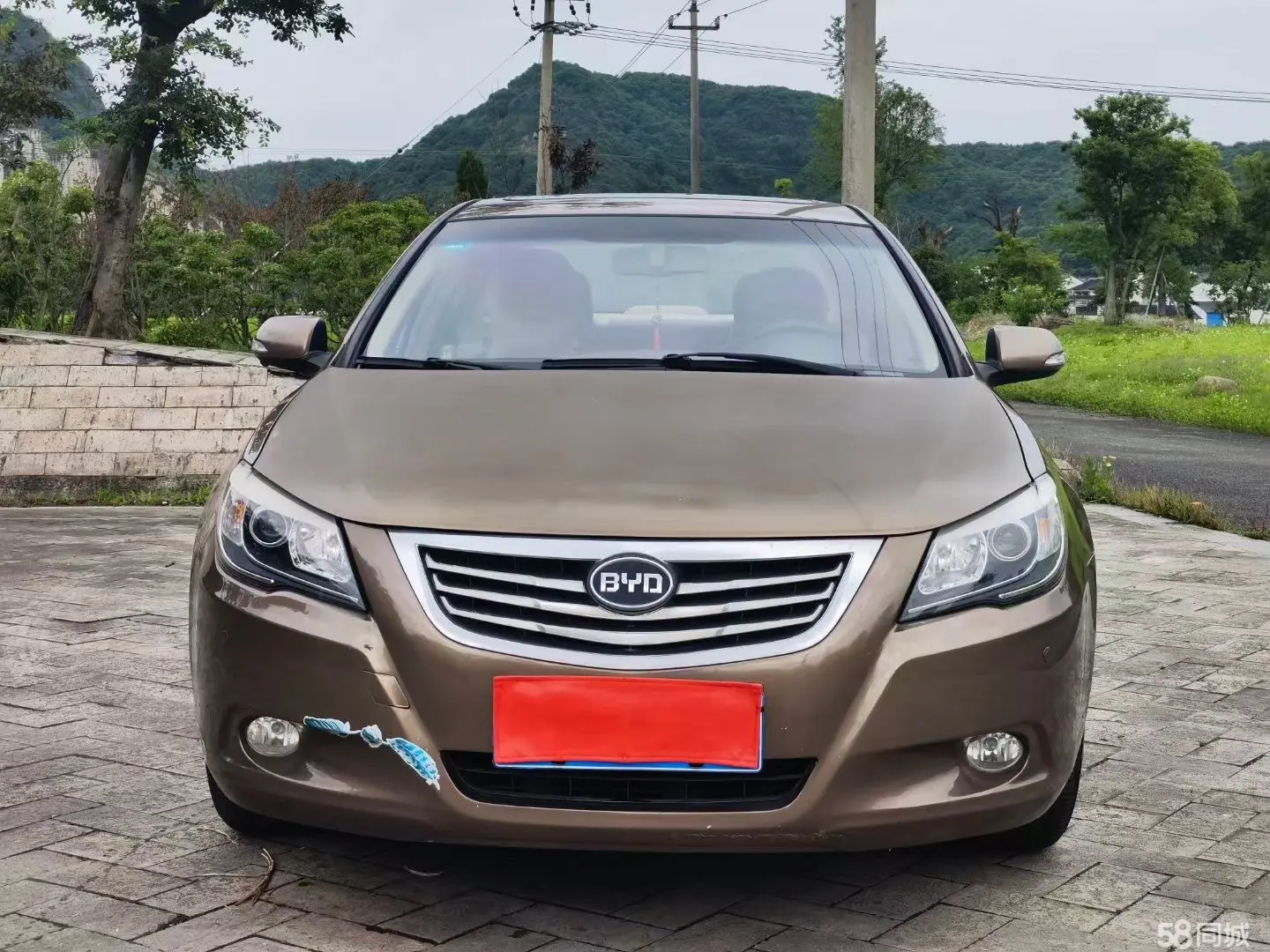 BYD G6 2012 car image #3