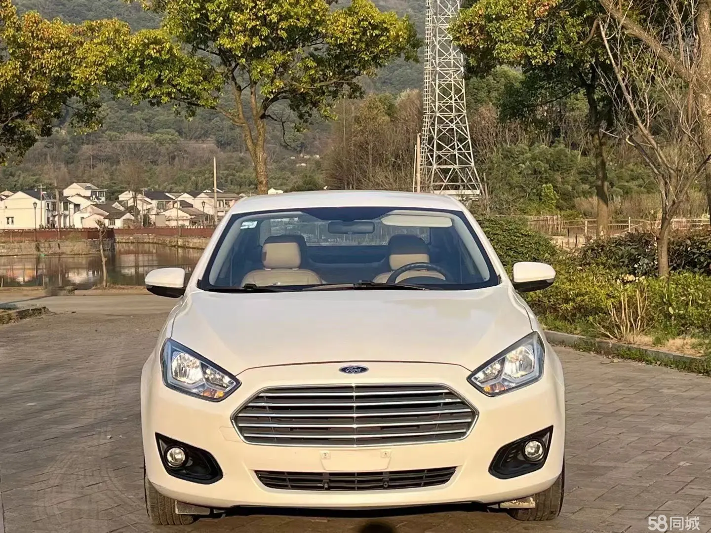 Ford Escort 2016 #3 Ford Escort 2016 car image #3