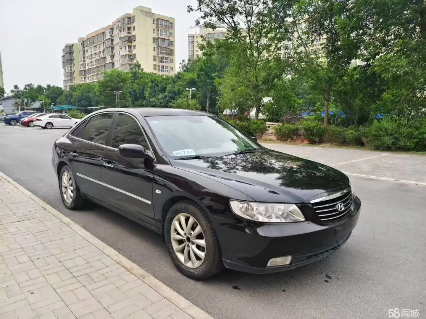 Hyundai Genesis 2008 car image #3
