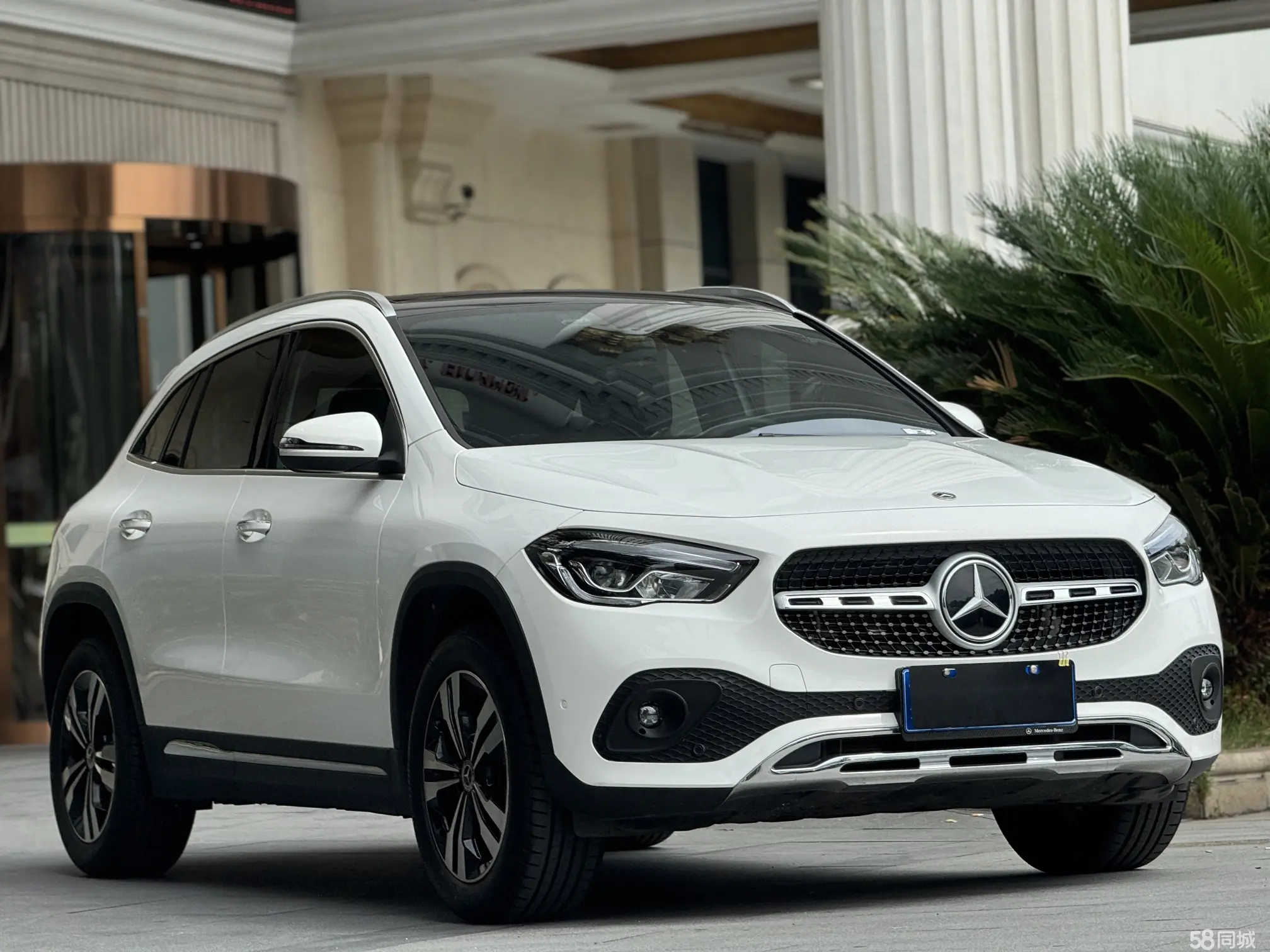 Mercedes-Benz GLA Class 2020 car image #3