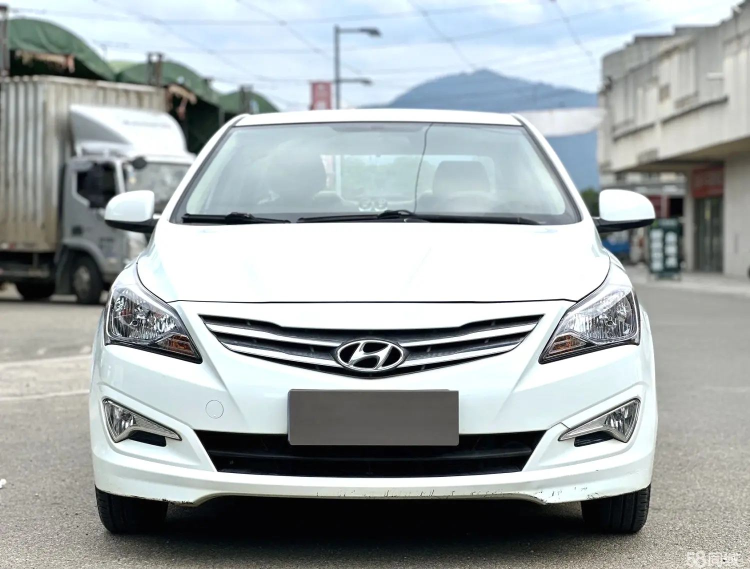 Hyundai Reina Hatchback 2015 imagem de carro #3