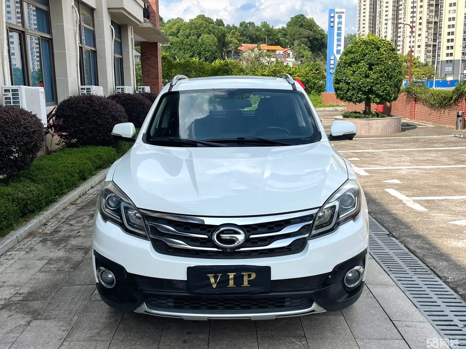 GAC Trumpchi GS5 Super 2015 car image #3