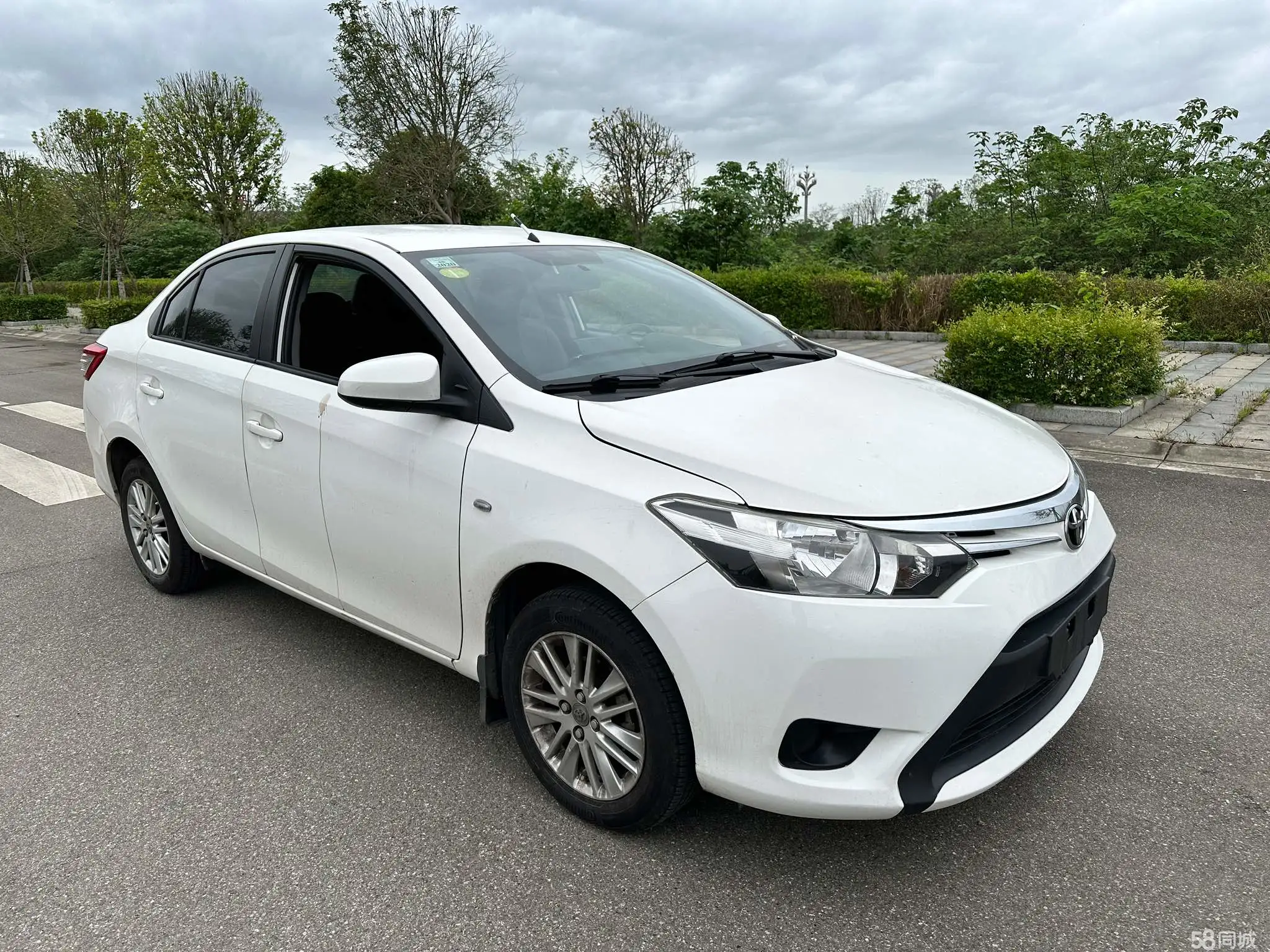 Toyota Vios 2015 immagine di auto #3