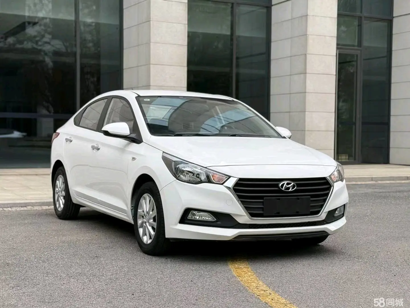 Hyundai Verna 2017 car image #3
