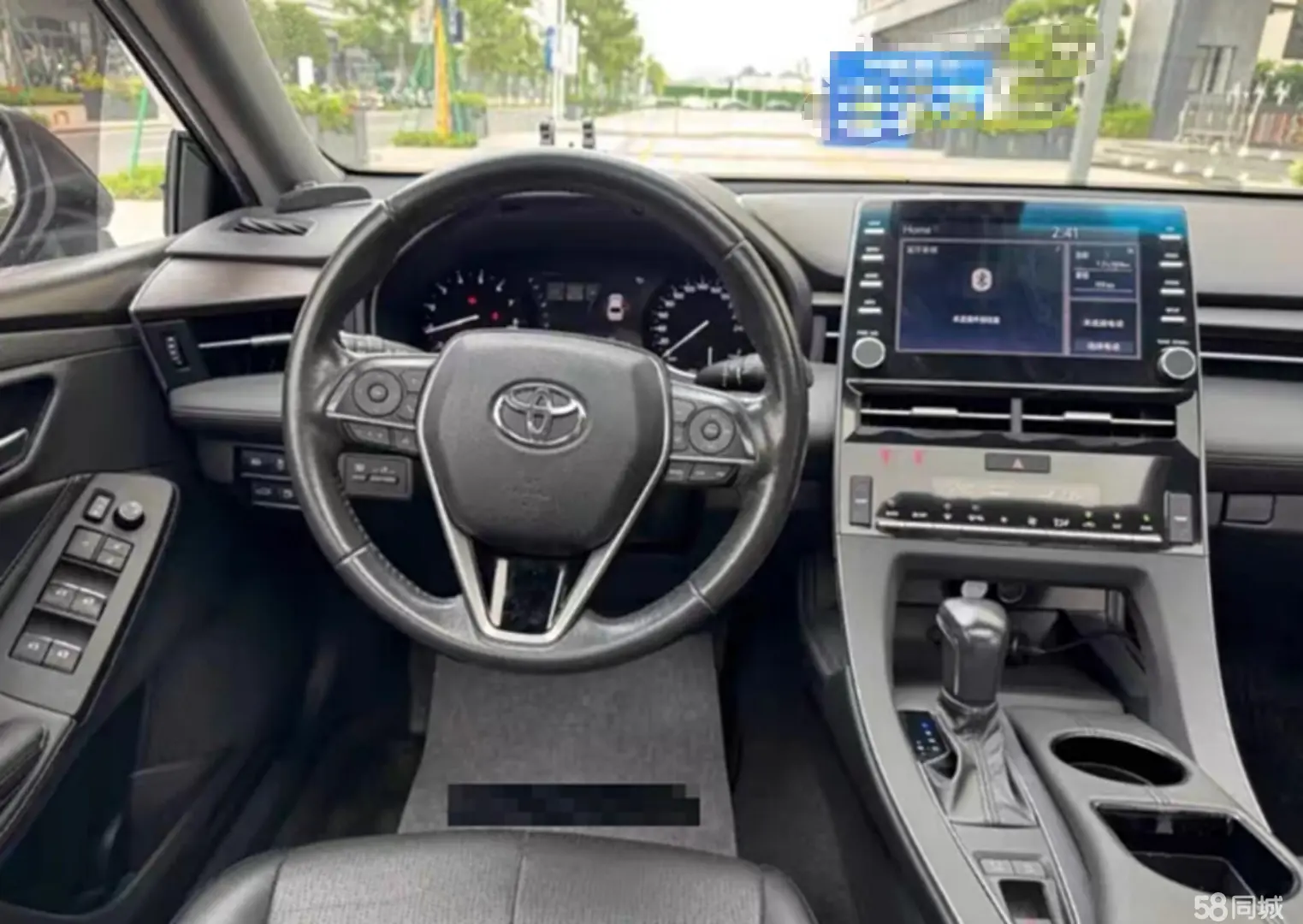 Toyota Avalon 2020 car image #3