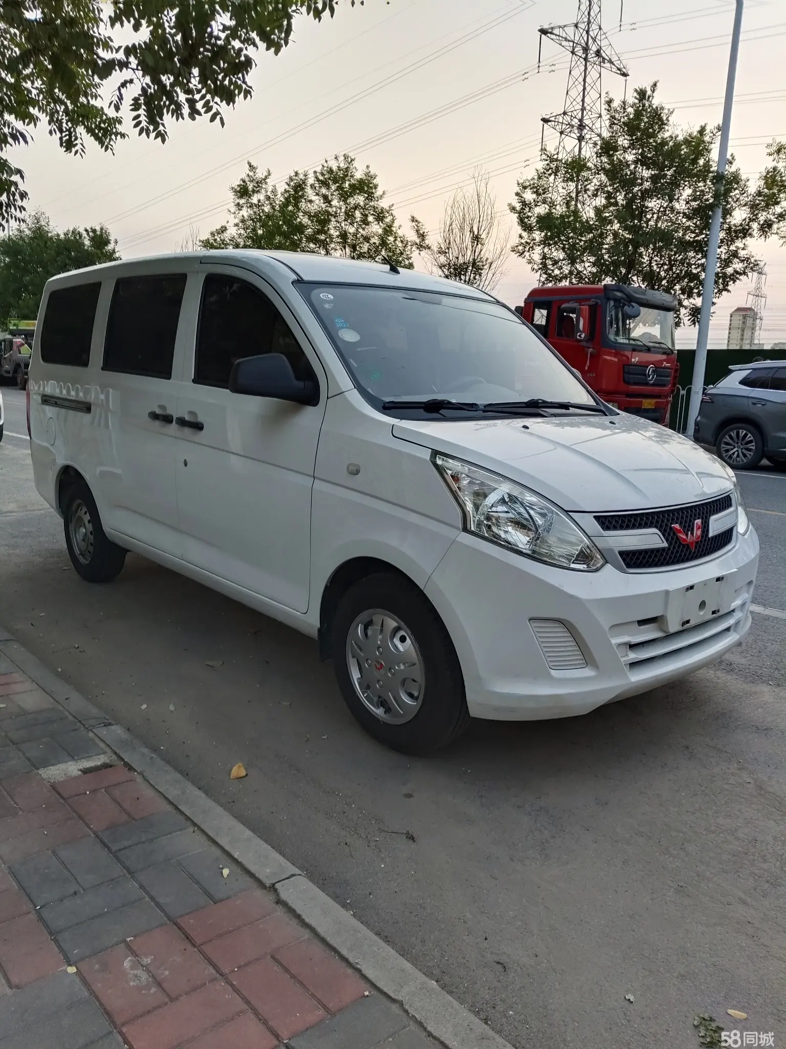 Wuling Rongguang V 2018 car image #3