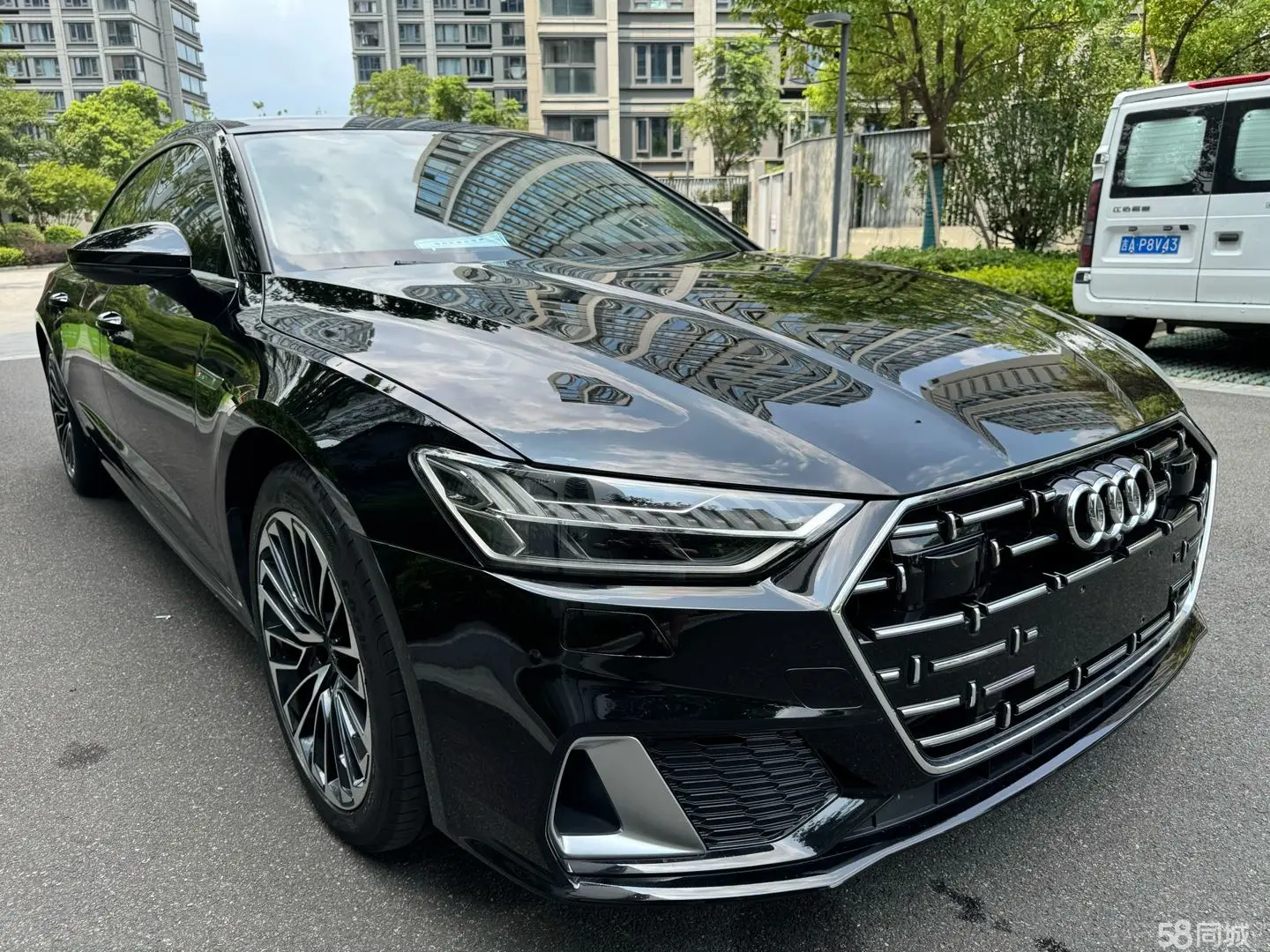 Audi A7L 2024 immagine di auto #3