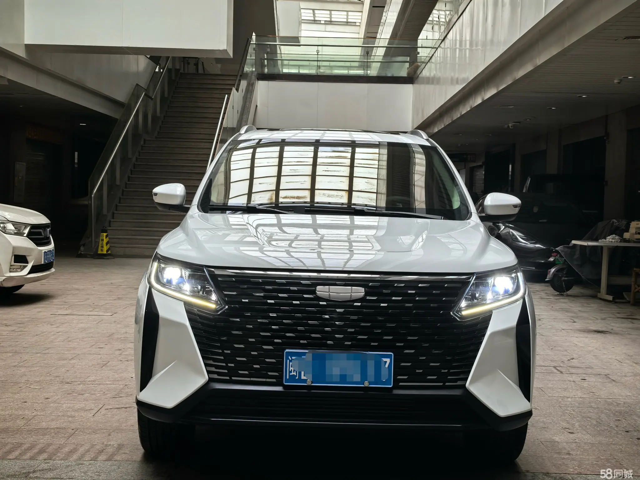 GEELY OkavangoPRO 2024 immagine di auto #3