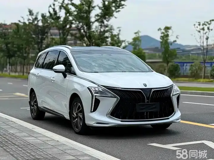 Forthing Yacht 2023 imagen de coche #3