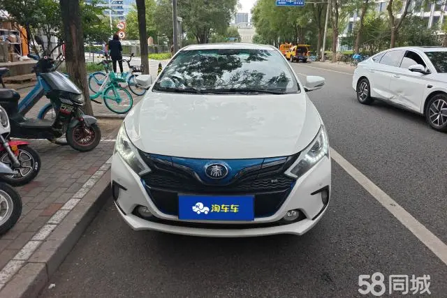 BYD Qin New Energy 2017 #3 BYD Qin New Energy 2017 car image #3