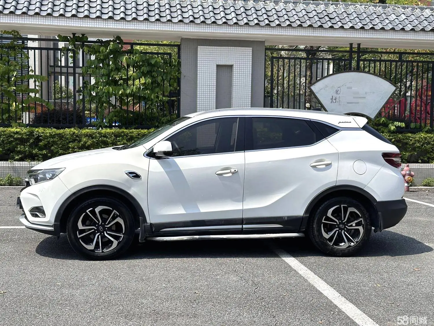 Soueast DX7 2019 car image #3