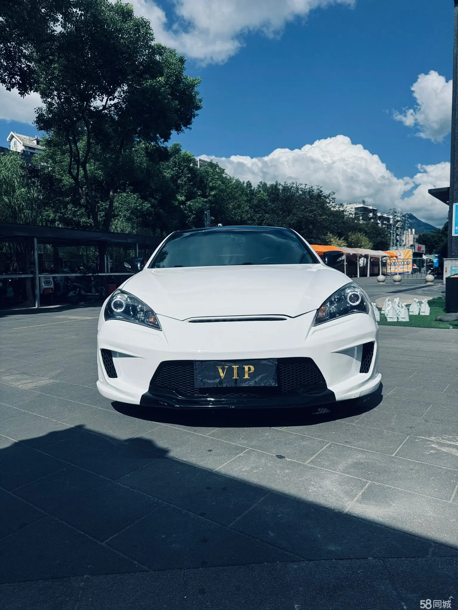 Hyundai Rohens-Coupe 2010 #3 Hyundai Rohens-Coupe 2010 car image #3