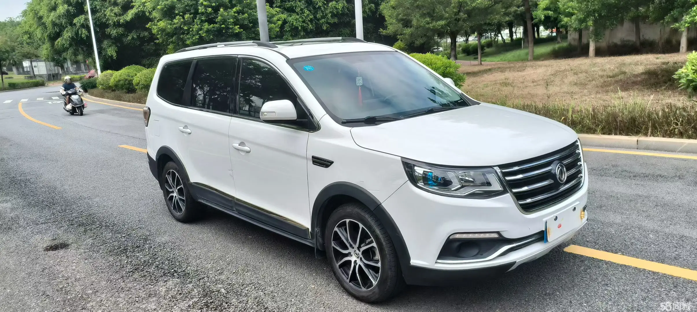 Forthing SX6 2018 immagine di auto #3