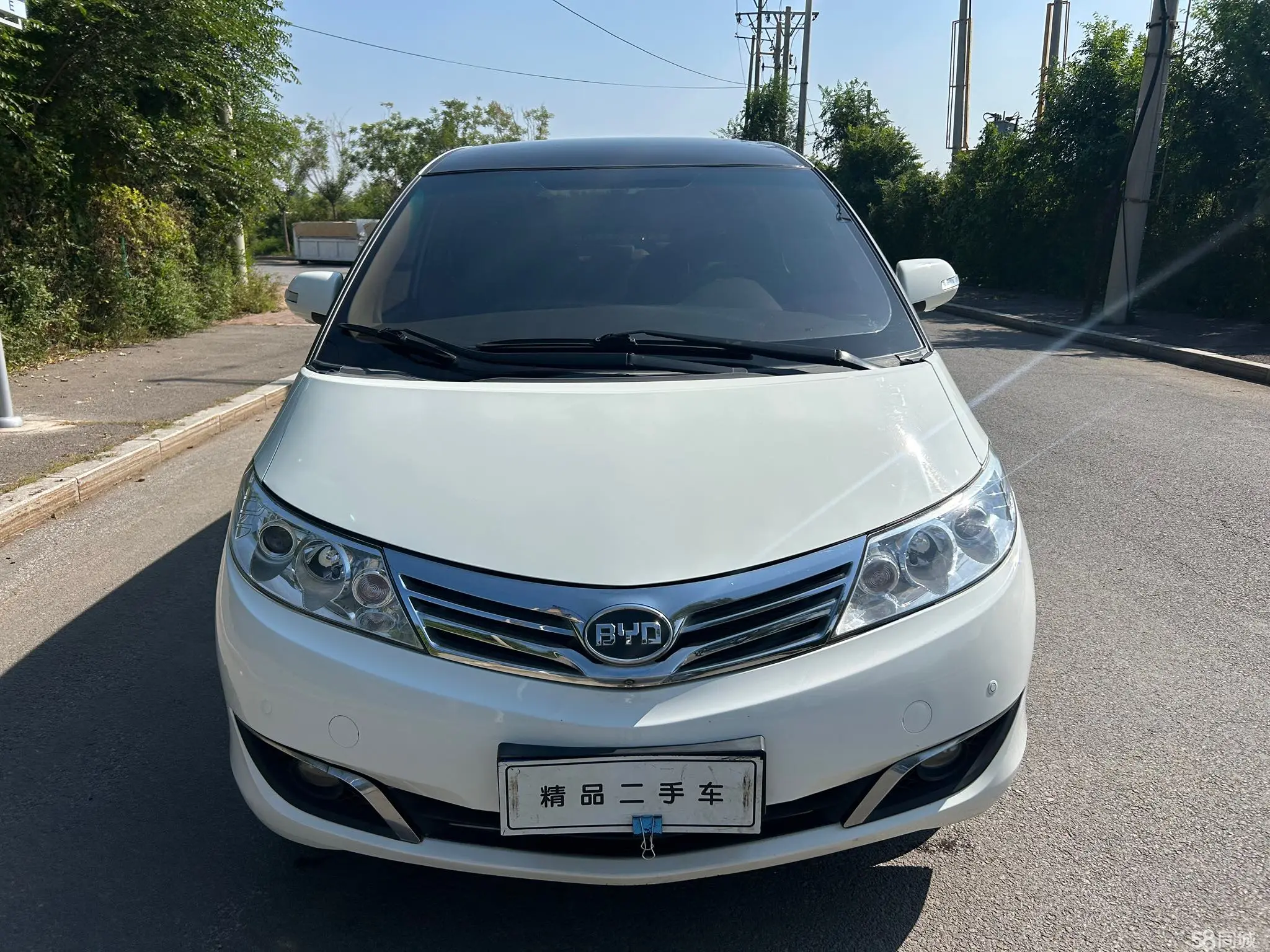 BYD M6 2014 car image #3