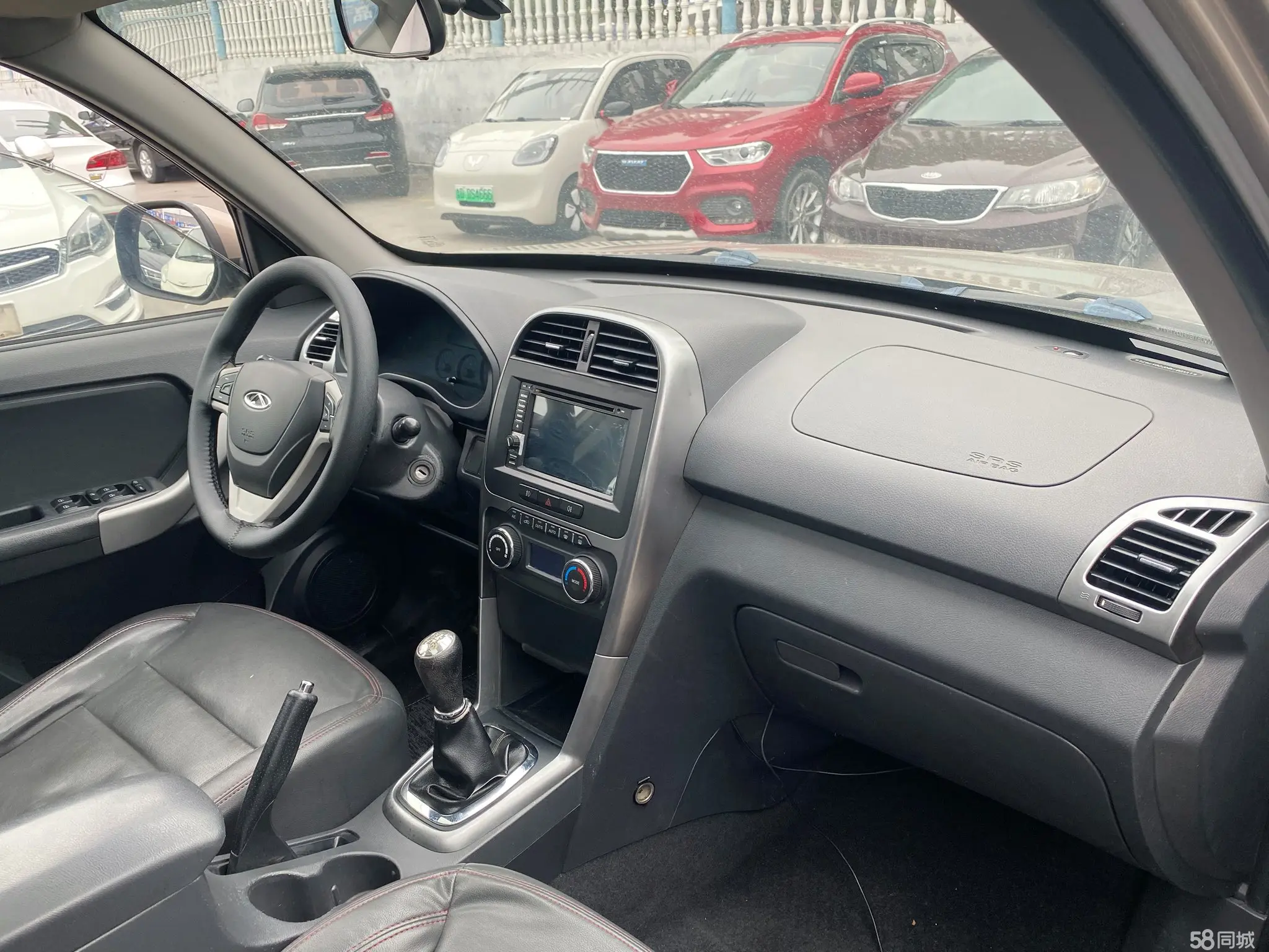 Chery Tiggo 3 2015 car image #3