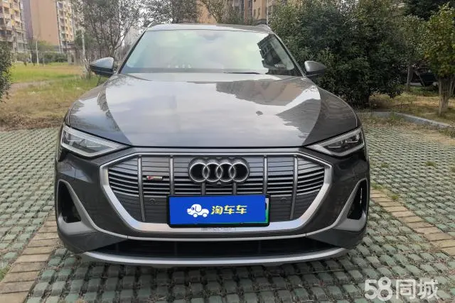 Mercedes-Benz SLK AMG 2021 car image #3