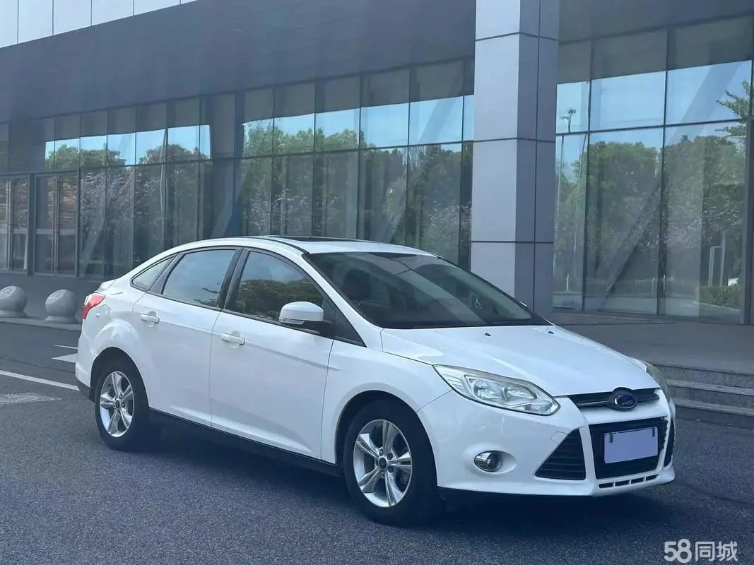 Ford Focus 2012 #3 Ford Focus 2012 car image #3