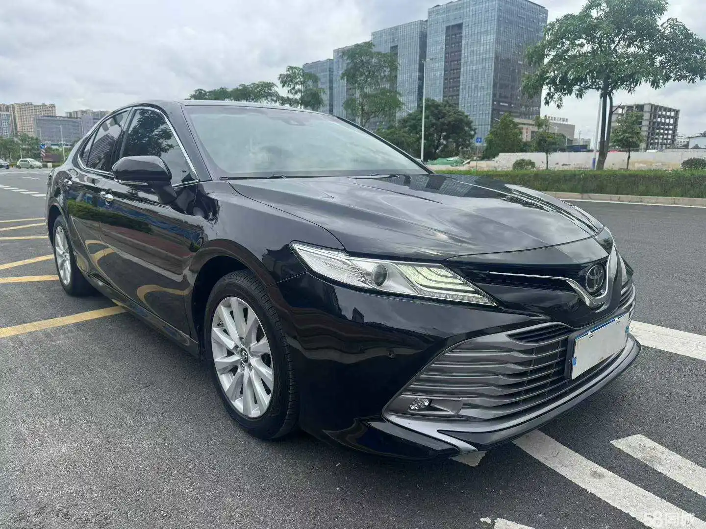 Toyota Camry 2018 car image #3