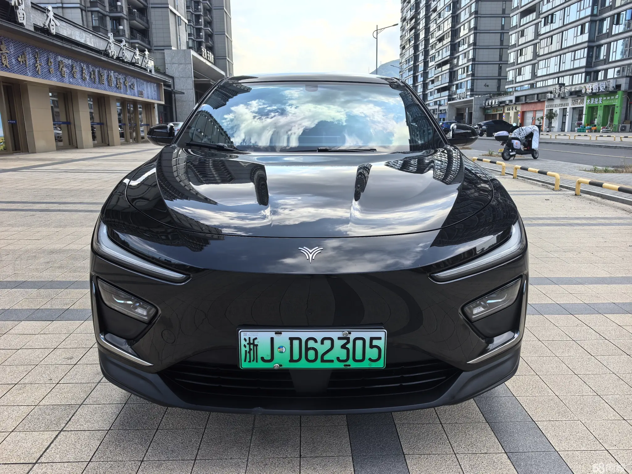 哪吒汽车 哪吒X 2024 汽车图片 #3