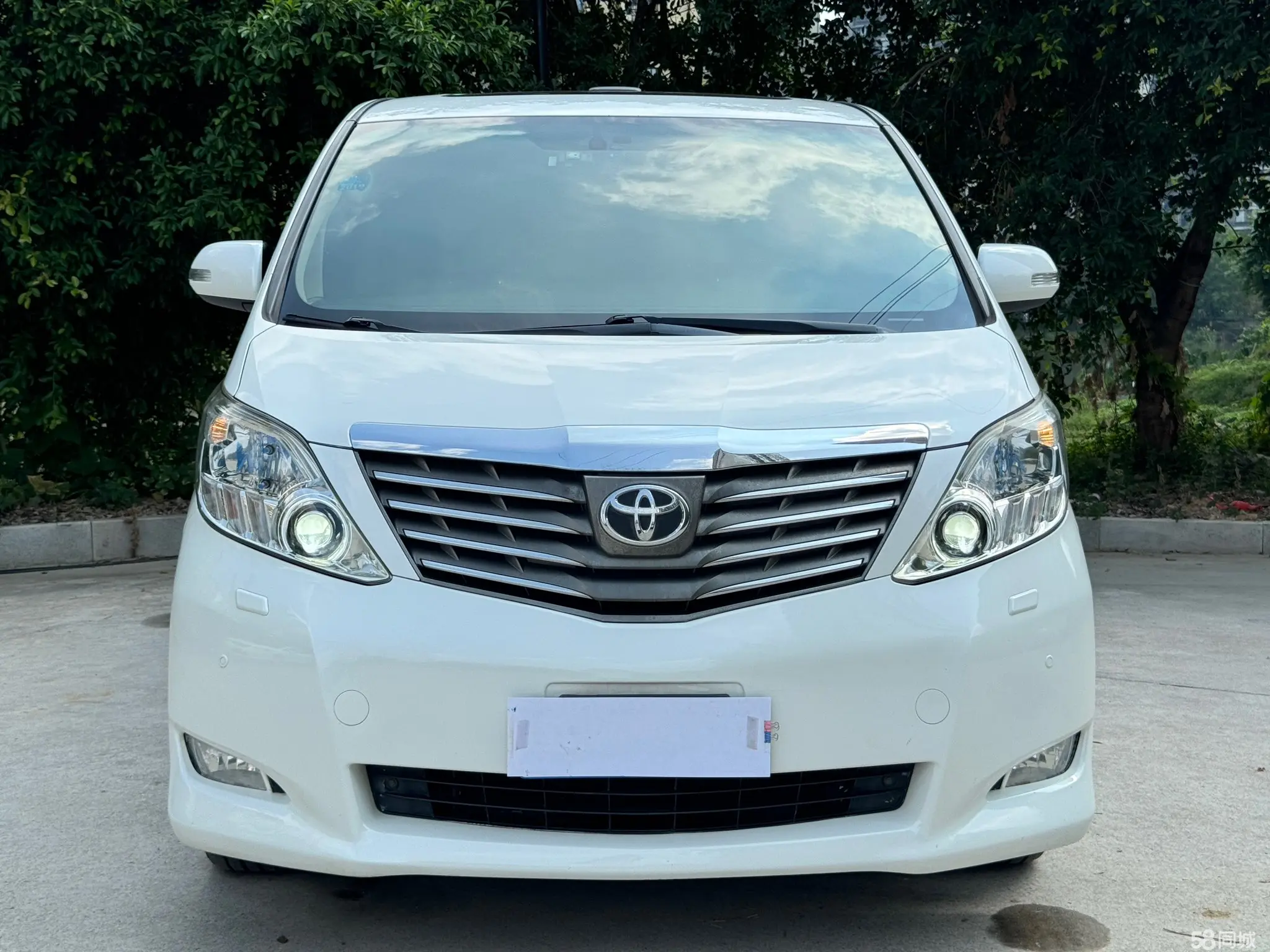 丰田 埃尔法 2011 汽车图片 #3