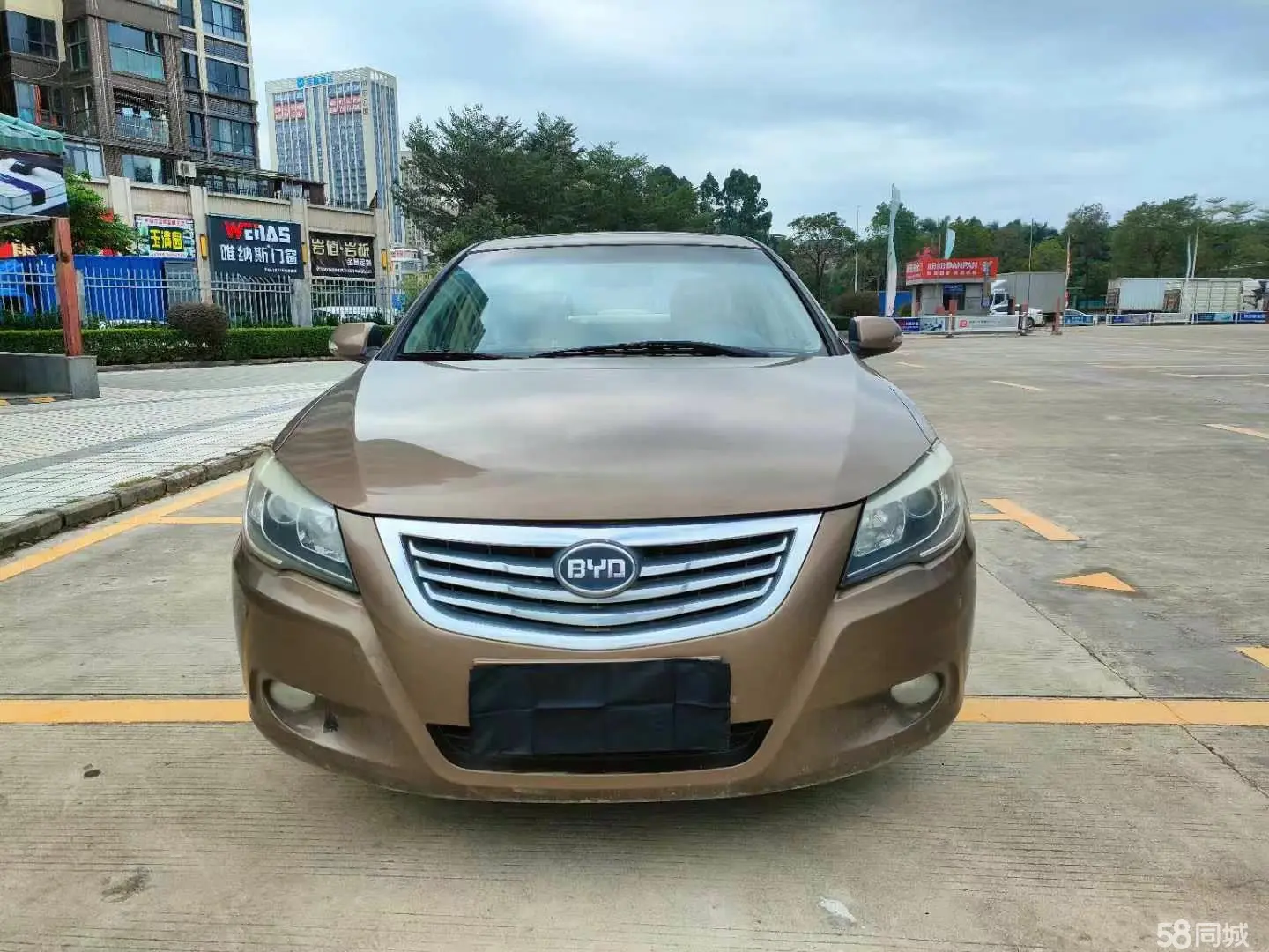 BYD G6 2012 car image #3