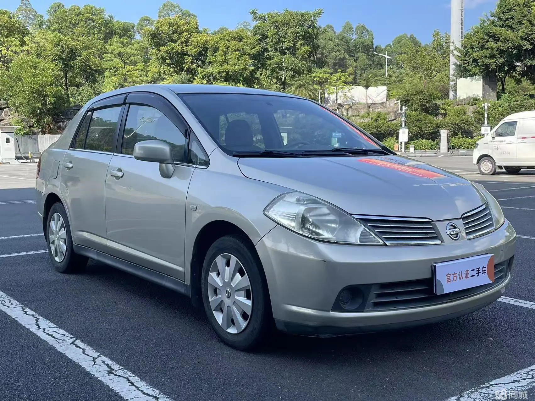 日产 颐达 2005 汽车图片 #3