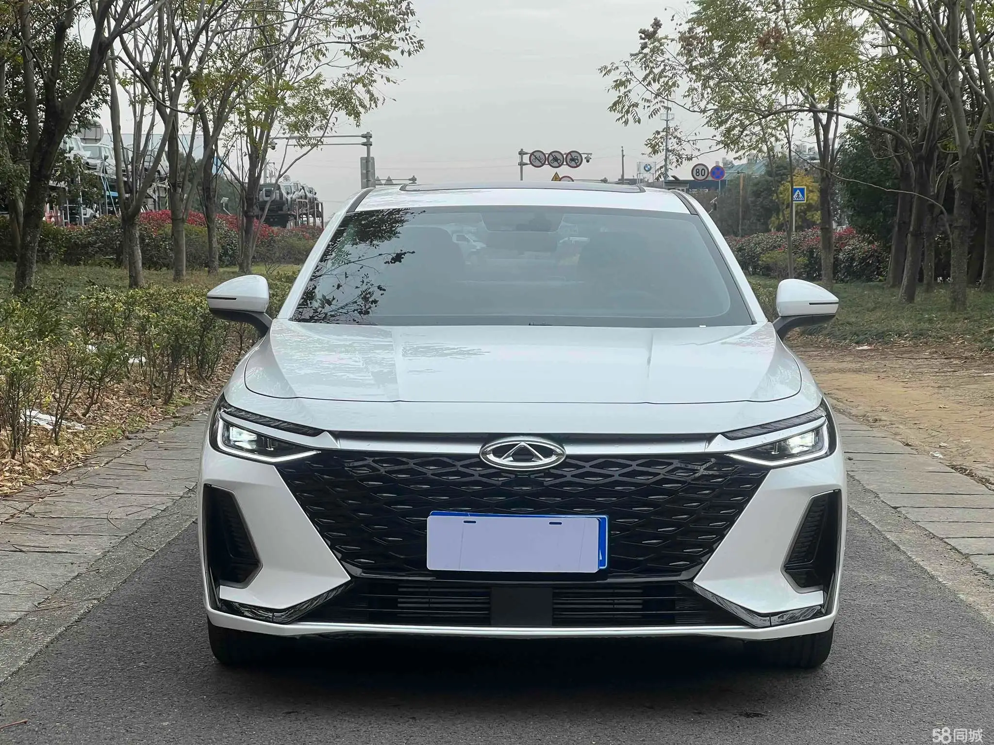 Chery Arrizo 8 Pro 2023 car image #3